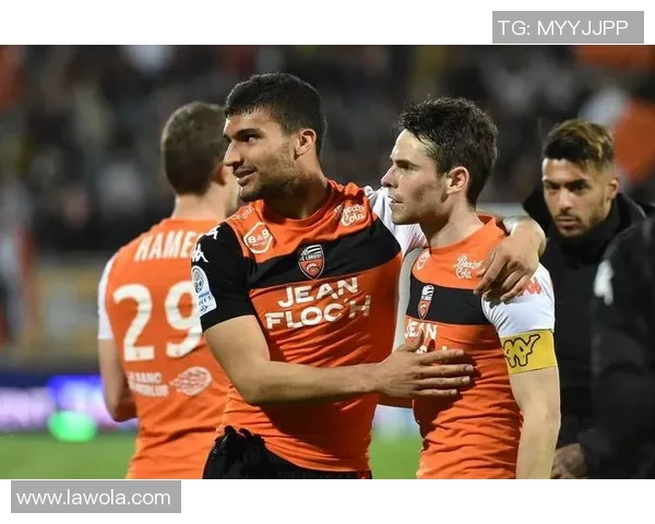 尼姆与洛里昂历史交锋回顾及球队发展历程探讨