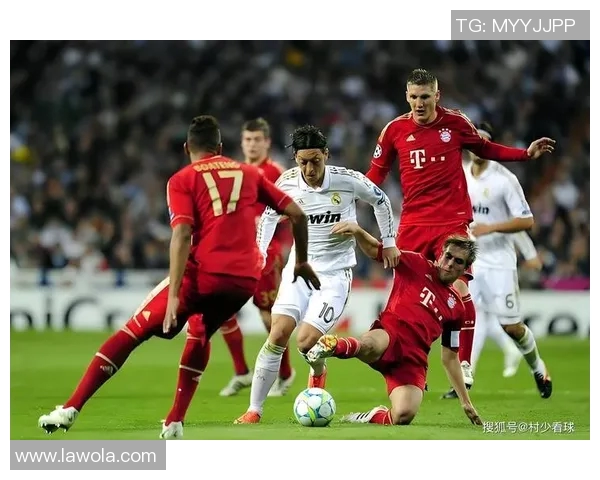 杜伦与拜仁激战正酣比分如何揭晓双方实力对决引人关注