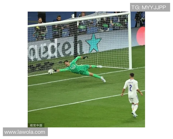 库尔图瓦:从青涩门将到世界顶级守护者的传奇之路 库尔图瓦:从青涩门将到世界顶级守护者的传奇之路