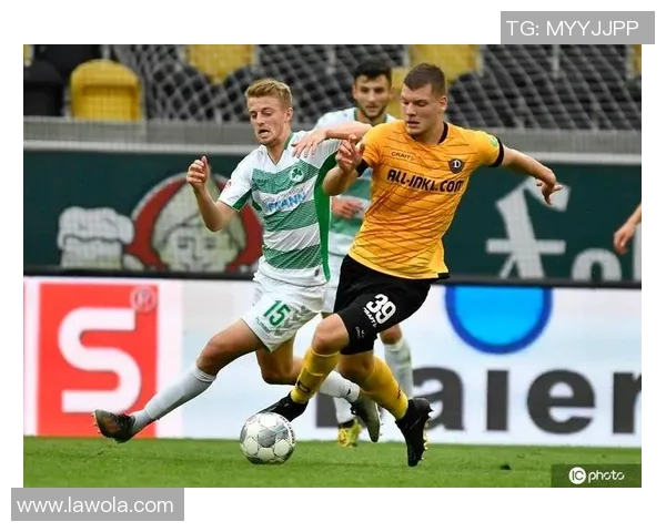 德乙菲尔特对阵德累斯顿精彩直播全程回顾与分析