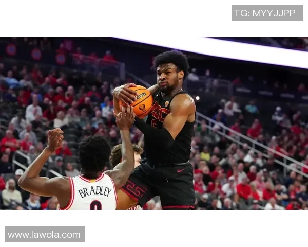 詹姆斯父子同台即将实现梦想布朗尼正式宣布参加NBA选秀 詹姆斯父子同台即将实现梦想布朗尼正式宣布参加NBA选秀