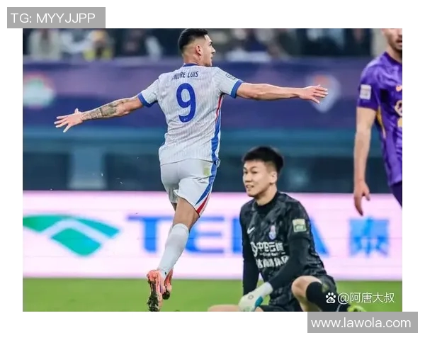 天津权健与上海申花激战正酣谁将赢得这场中超焦点之战 天津权健与上海申花激战正酣谁将赢得这场中超焦点之战