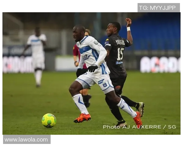 奥兰斯与贝兹尔激战正酣谁能在法乙赛场中笑到最后