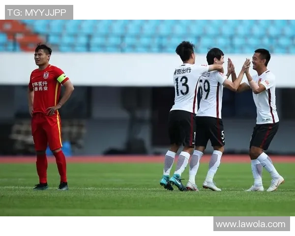 河北华夏迎战辽宁开新期待精彩对决与激烈碰撞的足球盛宴