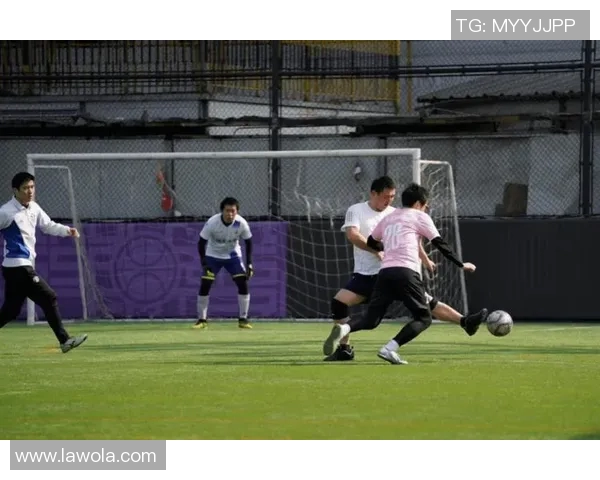 深圳足球队个人能力提升引发热议与未来展望 深圳足球队个人能力提升引发热议与未来展望